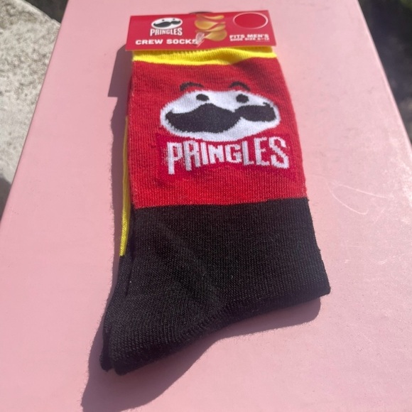 NWT Pringles Red, Yellow & Black Men’s Crew Socks Size 6-12 - Picture 2 of 6